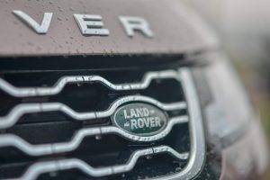 Land Rover Defender 2022 is Ruggedly Luxurious